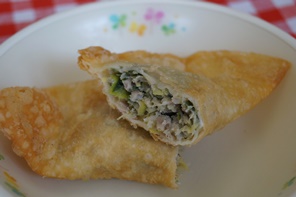 写真:ジャンボ餃子