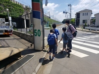 写真：登校の様子1