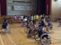 写真：車いすバスケ体験3