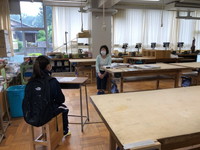 写真：課題配布・提出の様子7