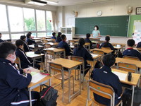 写真：1年生　登校日の様子3