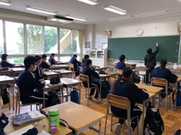 写真：3年生　登校日の様子3