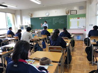 写真：3年生登校日の様子1