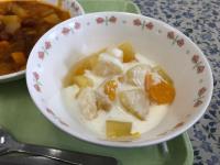 写真：フルーツのヨーグルトかけ