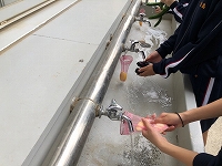 写真：手洗いの様子