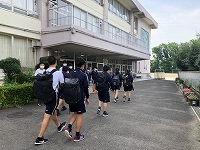 写真：登校の様子2