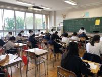 写真：定期考査のある教室の風景2