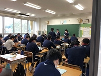 写真：議案書討議4