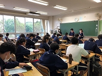 写真：議案書討議3