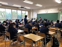 写真：議案書討議2