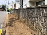 写真：花壇の整理3