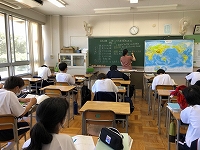 写真：少人数での授業の様子2