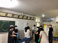 写真：6月11日消毒作業の様子1