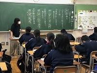写真：国語の授業風景