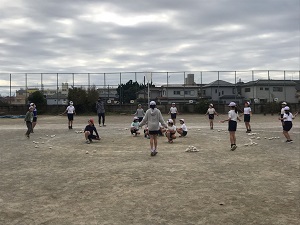 4年生玉入れの様子