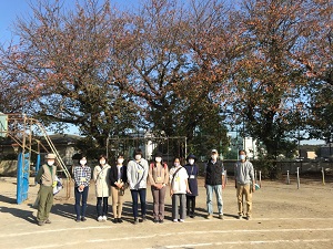 落ち葉はきの様子2枚目