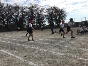 5年生リレーの様子2枚目