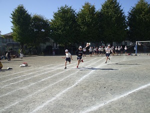 6年生近道リレーの様子