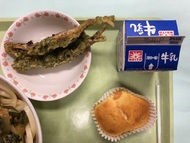 カレーうどん ししゃもの磯辺揚げ 柿と小豆のケーキ