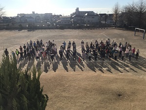 卒業アルバムの全体写真の画像