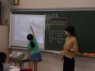 写真：3年2組の様子