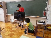 写真：生き物の学習の様子1