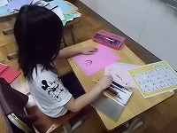 写真：パネル作成の様子3