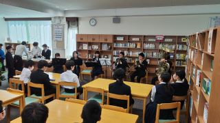 図書室コンサート