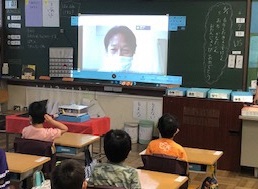 オンライン朝会の様子