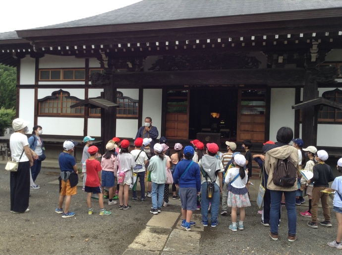 地域巡りの子供たちの様子