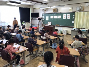 お箸の使い方授業