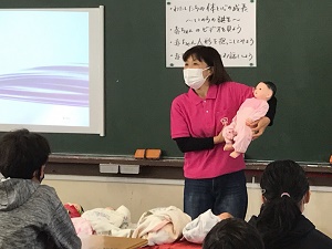 赤ちゃん授業の様子4