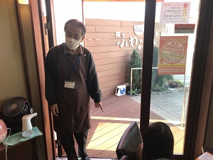 ふわっとんカフェの入り口の工夫