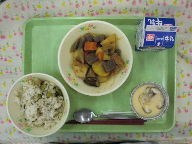 [今日の献立] 牛乳、野沢菜ご飯、茶碗蒸し、炊き合わせ