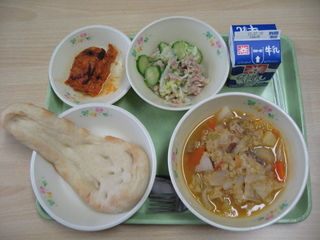 給食