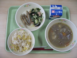 給食