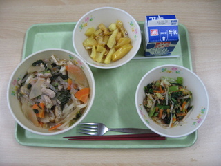 給食