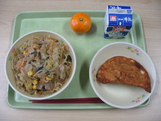 給食