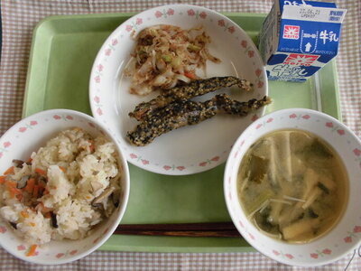 給食