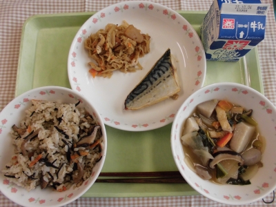 給食