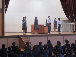 写真　全校朝礼