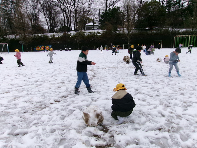 雪遊び