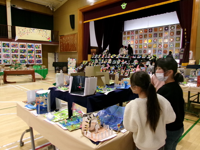 ミラクルミラーステージ