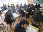 写真　定期考査