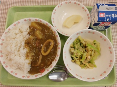 給食