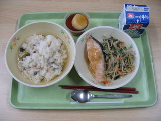 給食