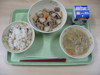 給食