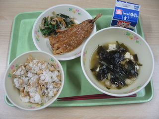 給食
