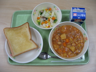 給食