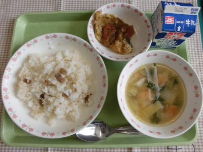 給食